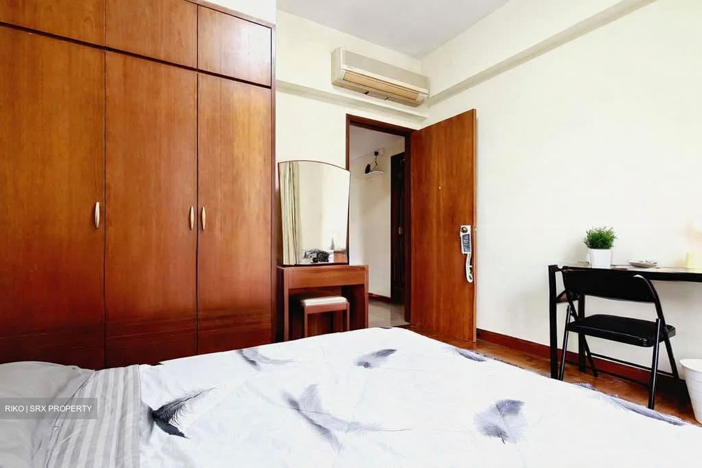 East Meadows (D16), Condominium #539373531